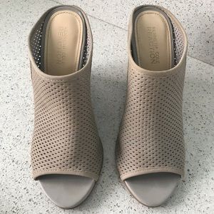 Kenneth Cole Peep toe slip on wedge